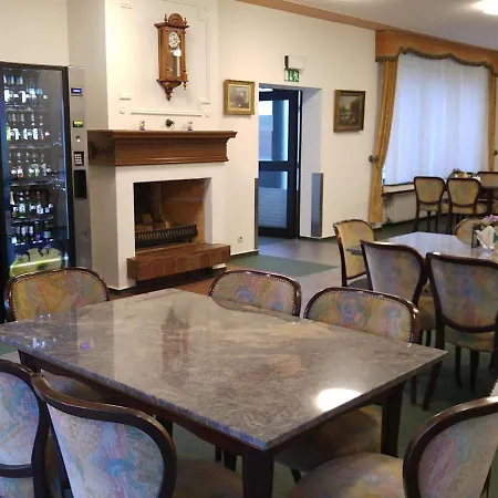 Oda ve Kahvaltı Parkhotel Wuerselen *